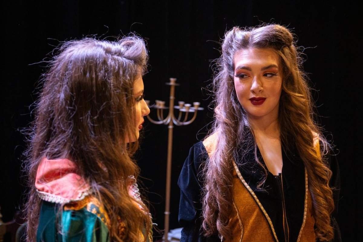 Character Acting Studio by Niovi Spyridaki / Νιόβη Σπυριδάκη / Νιοβη Σπυριδακη - Philenews Like Interview